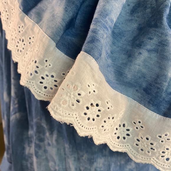 NWT 5RUE denim one shoulder dress w white eyelet ruffle trim Sz Medium MSRP $192 - Picture 14 of 15